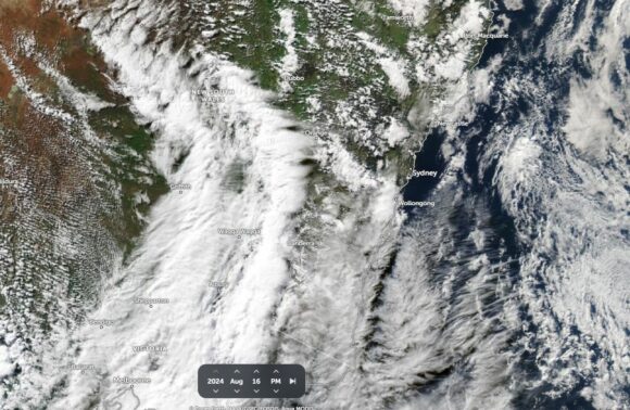 A comparison of the Weather August in Jogjakarta Indonesia to that occurred in Australia August 2024