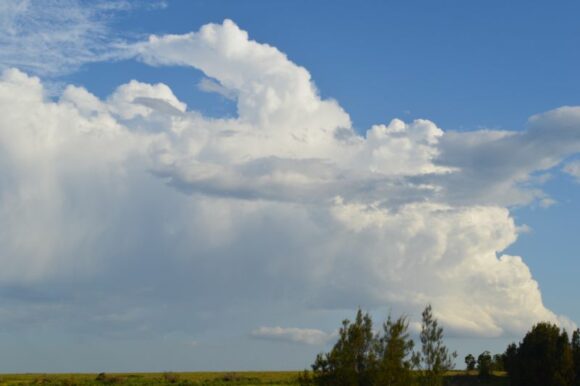 Isolated storm cell south west of Sydney Friday 11 October 2024