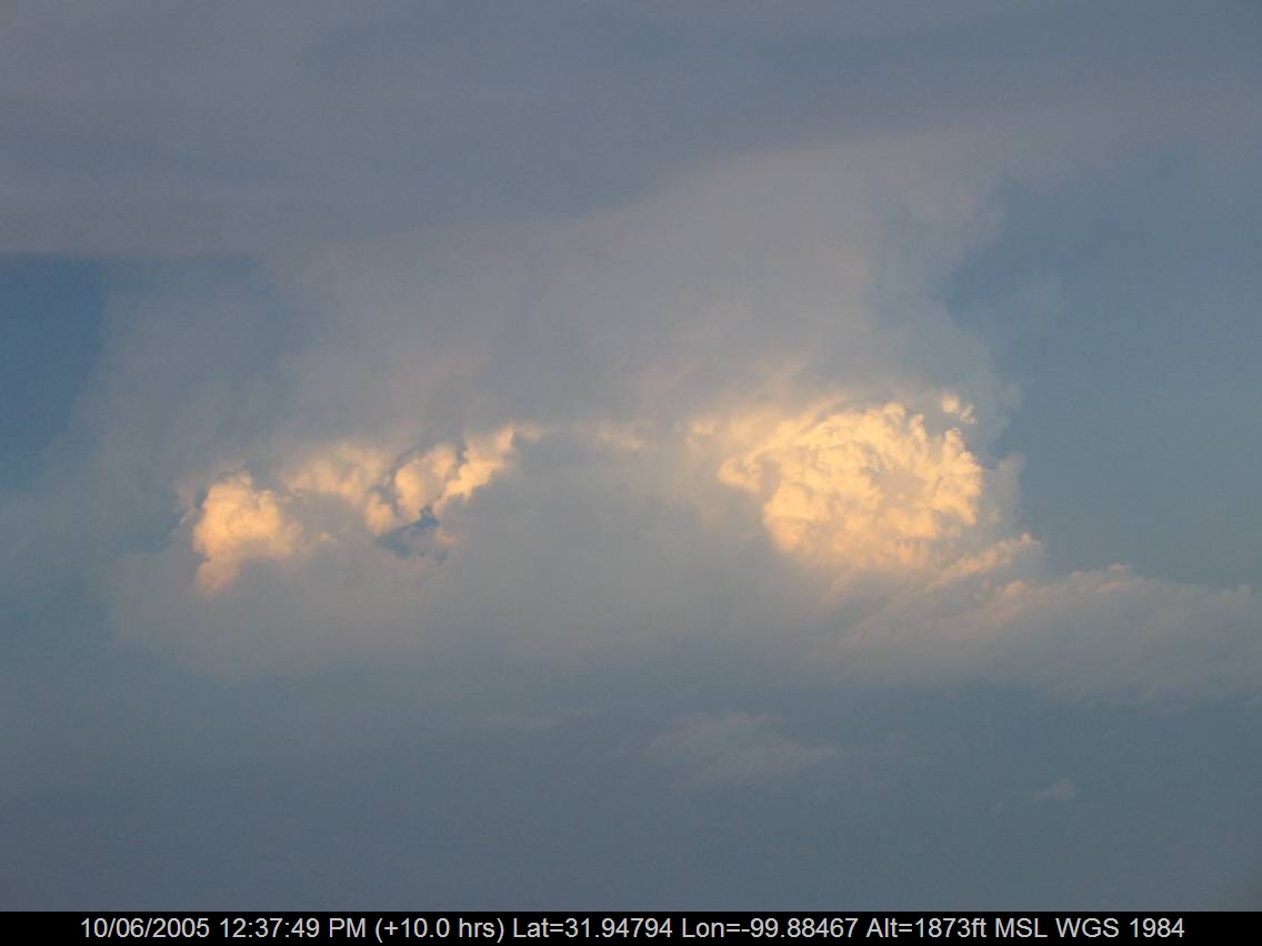 20050609jd04_clouds_taken_from_plane_above_w_texas_usa
