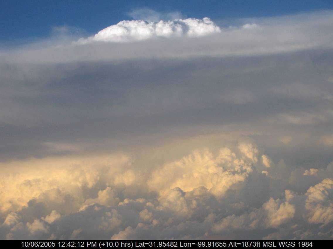 20050609jd07_clouds_taken_from_plane_above_w_texas_usa