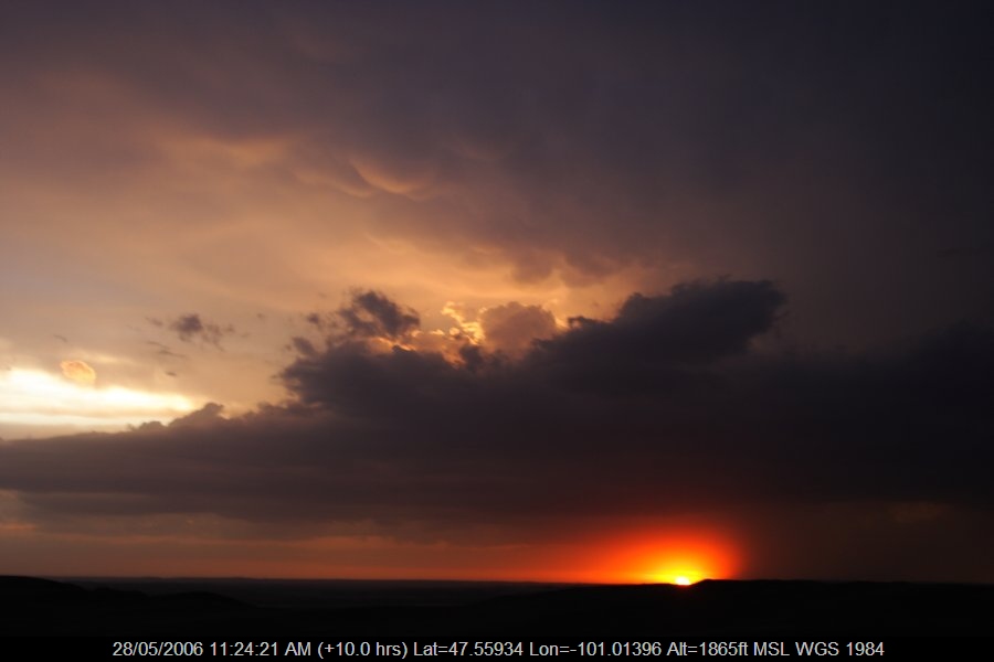 20060527jd31_mammatus_cloud_s_of_bismark_north_dakota_usa