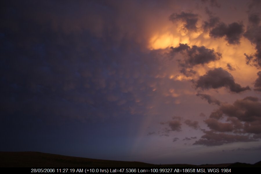 20060527jd36_mammatus_cloud_s_of_bismark_north_dakota_usa