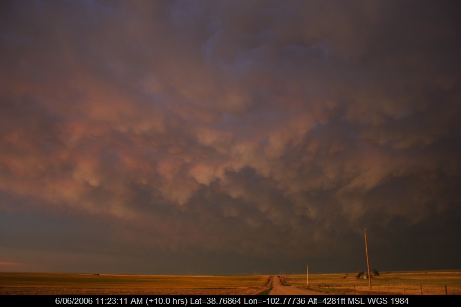 20060605jd63_mammatus_cloud_kit_carson_colorado_usa