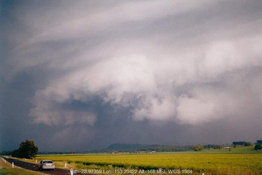 20030330mb13_shelf_cloud_near_coraki_nsw