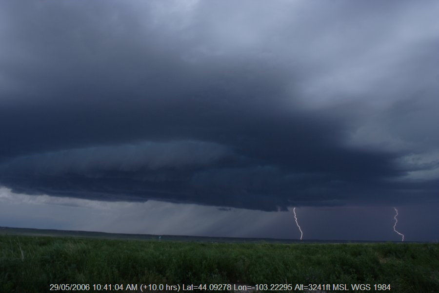 20060528jd05_shelf_cloud_near_rapid_city_south_dakota_usa