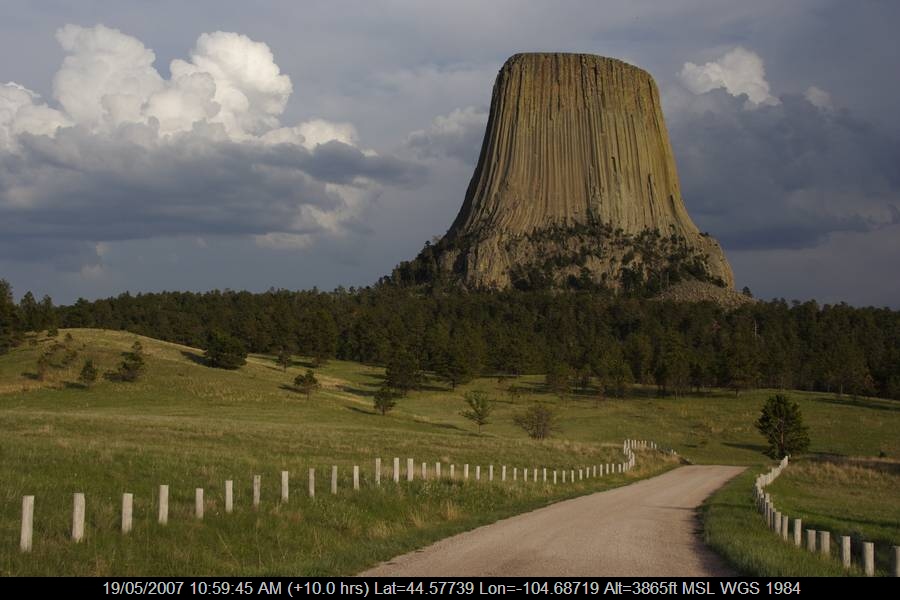 20070518jd091_congestus_devils_tower_wyoming_usa