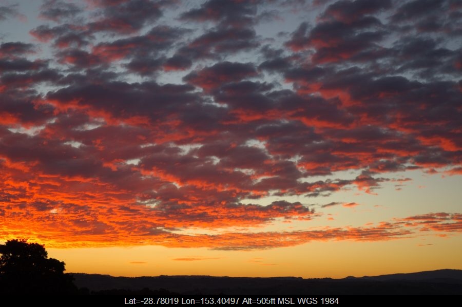 20070703mb03_altocumulus_cloud_mcleans_ridges_nsw