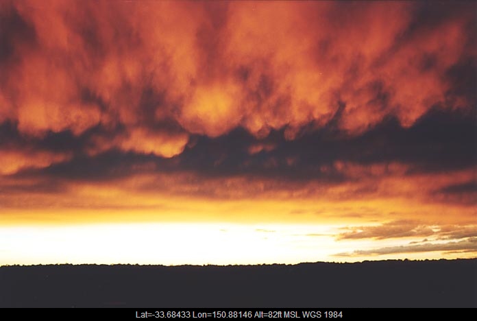 20010621jd04_altostratus_cloud_schofields_nsw