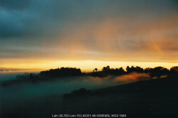 20000620mb01_nimbostratus_cloud_mcleans_ridges_nsw