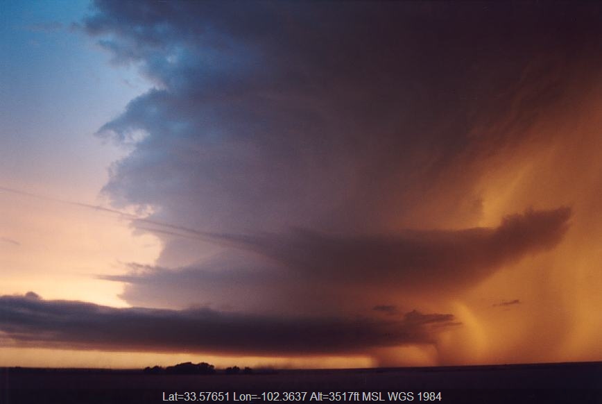 20030603jd23_thunderstorm_inflow_band_near_levelland_texas_usa