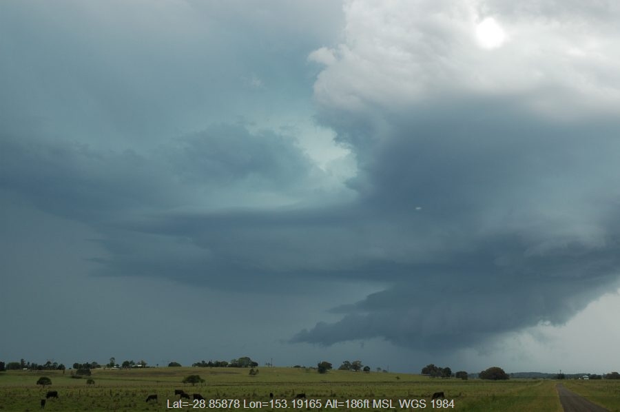 20061214mb47_thunderstorm_inflow_band_mckees_hill_nsw