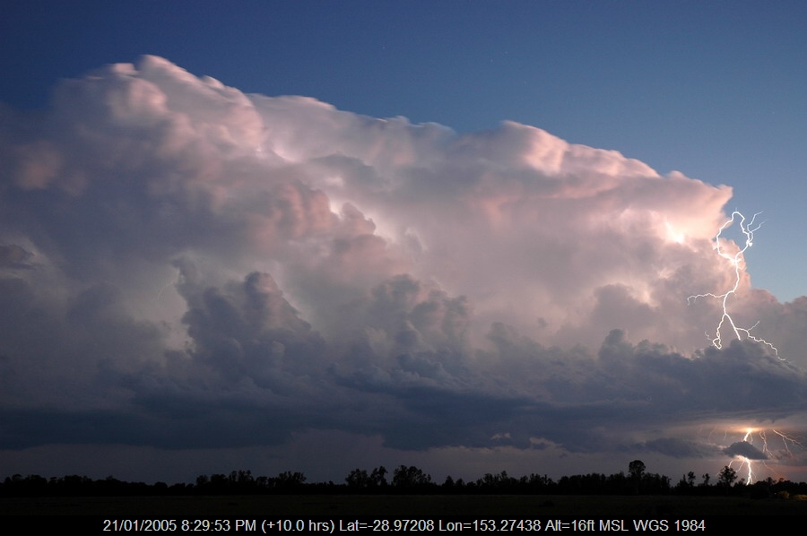 20050121mb67_lightning_bolts_coraki_nsw
