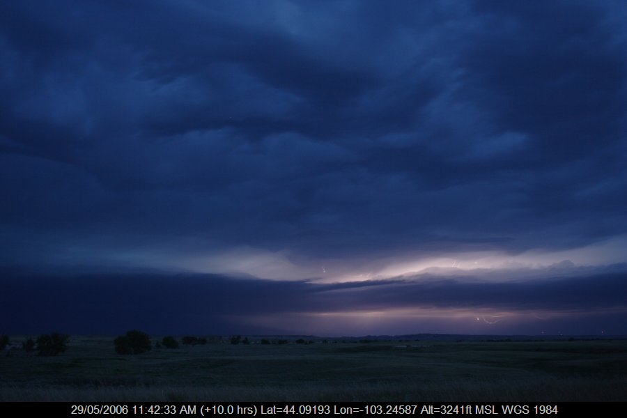 20060528jd19_lightning_bolts_near_rapid_city_south_dakota_usa