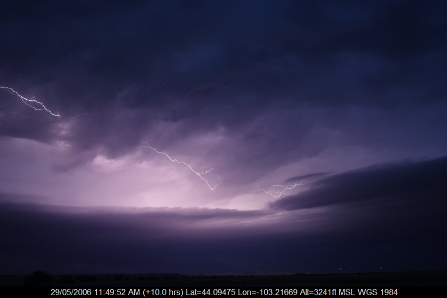 20060528jd30_lightning_bolts_near_rapid_city_south_dakota_usa