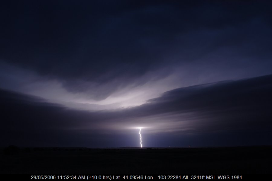 20060528jd32_lightning_bolts_near_rapid_city_south_dakota_usa