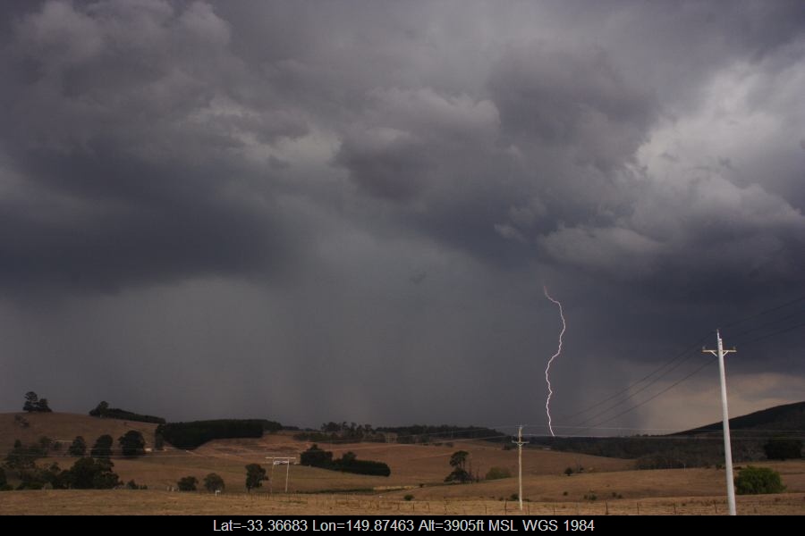 20070118jd15_lightning_bolts_e_of_sunny_corner_nsw
