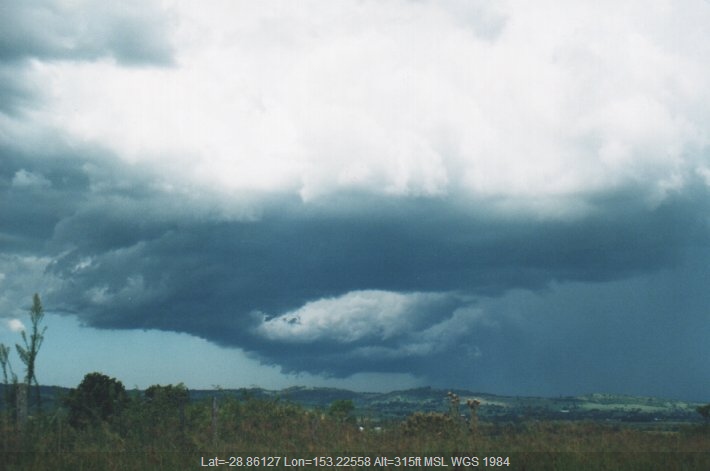 20000105mb10_thunderstorm_base_parrots_nest_nsw