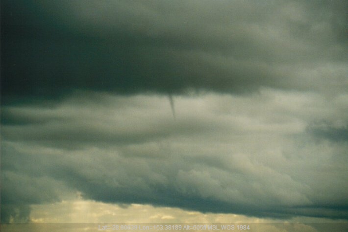 20000616mb03_thunderstorm_base_mcleans_ridges_nsw