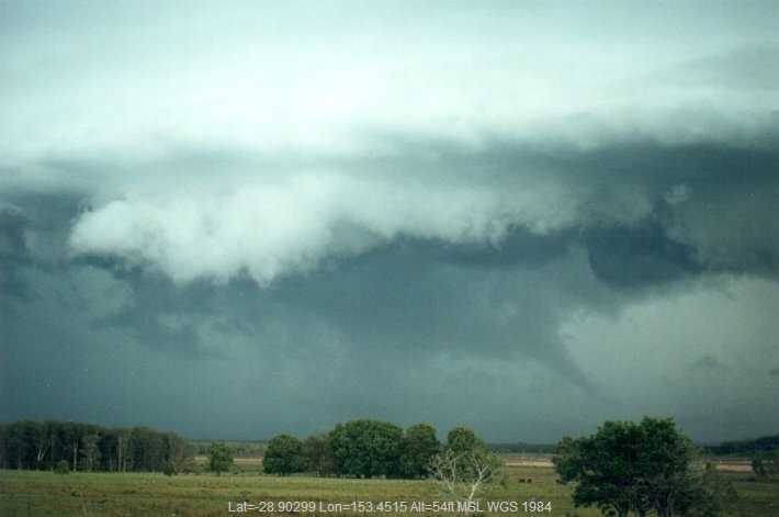 20001025mb22_thunderstorm_base_meerschaum_vale_nsw
