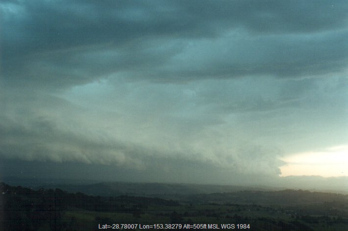 20001026mb22_thunderstorm_base_mcleans_ridges_nsw