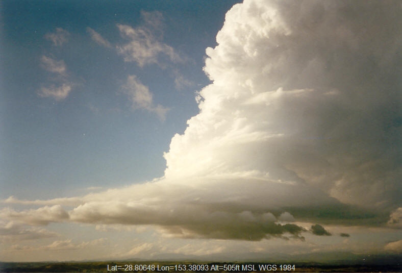 20031123mb08_thunderstorm_base_mcleans_ridges_nsw