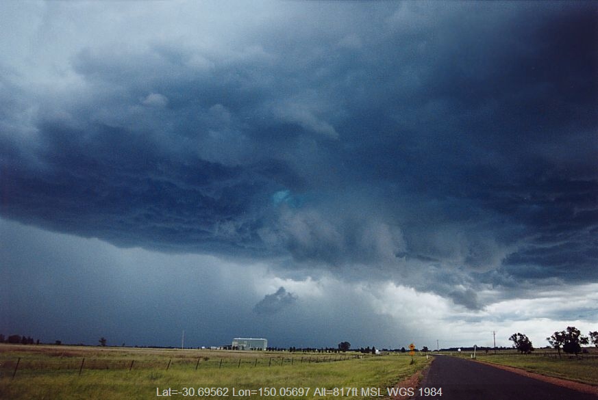 20041225jd04_thunderstorm_base_near_boggabri_nsw