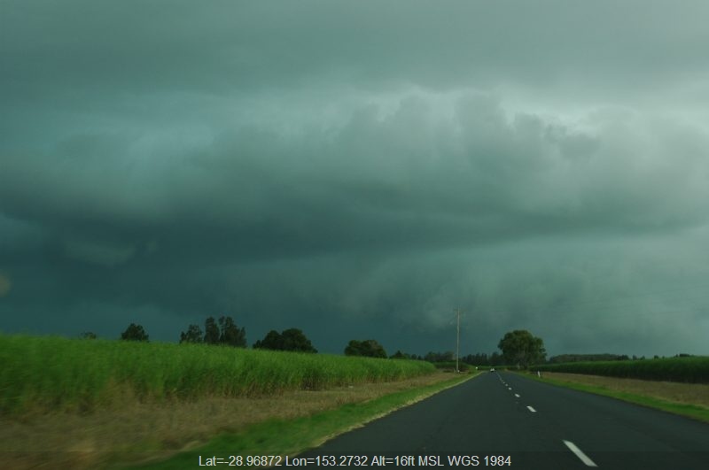 20050326mb05_thunderstorm_base_near_coraki_nsw