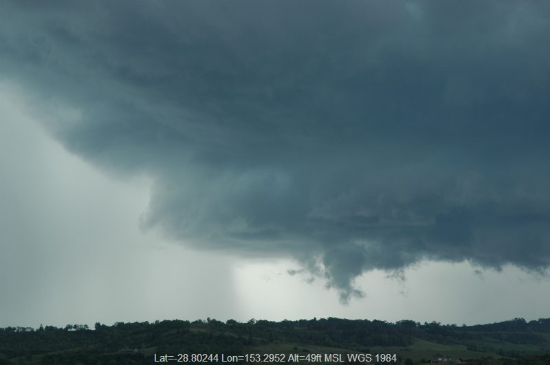 20051129mb12_thunderstorm_base_near_lismore_nsw