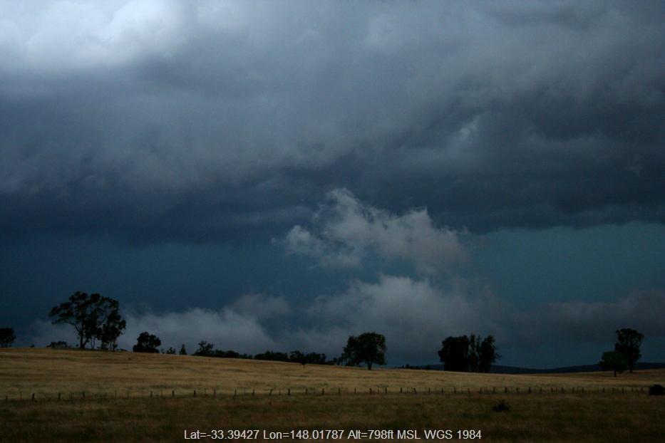 20060115jd03_thunderstorm_base_e_of_forbes_nsw