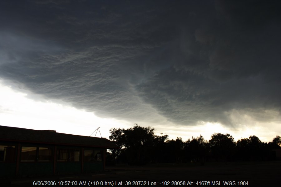 20060605jd53_thunderstorm_base_sw_of_burlington_nsw