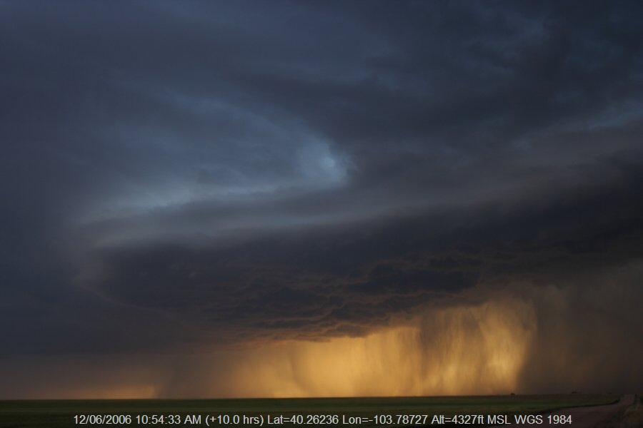 20060611jd28_thunderstorm_base_s_of_fort_morgan_colorado_usa