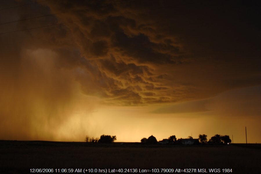 20060611jd34_thunderstorm_base_s_of_fort_morgan_colorado_usa