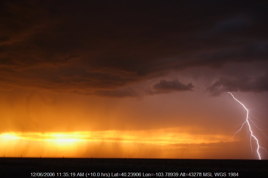 20060611jd54_thunderstorm_base_s_of_fort_morgan_colorado_usa