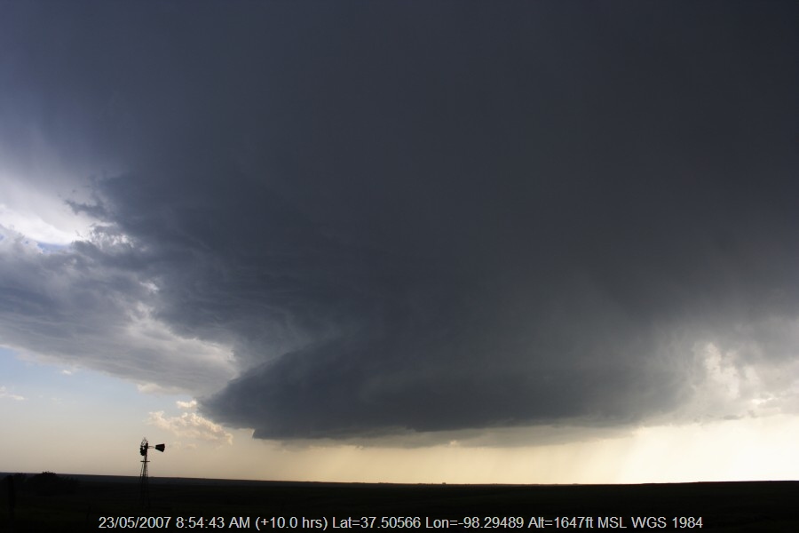 20070522jd049_thunderstorm_base_near_st_peters_kansas_usa
