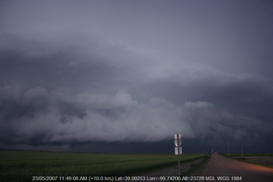 20070522jd131_thunderstorm_base_n_of_ogallah_kansas_usa
