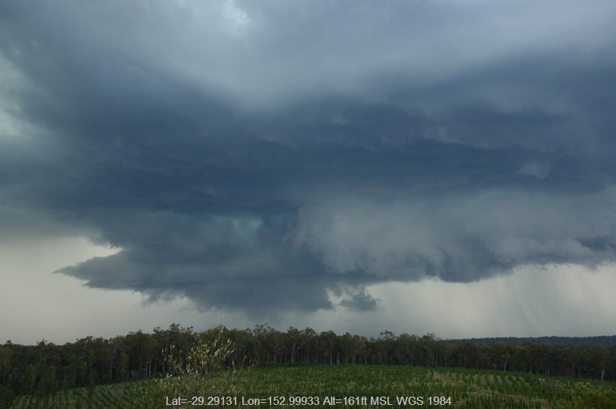 20071204mb31_thunderstorm_base_whiporie_nsw