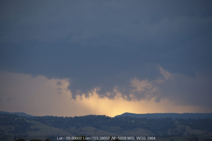 20080517mb12_thunderstorm_base_mcleans_ridges_nsw