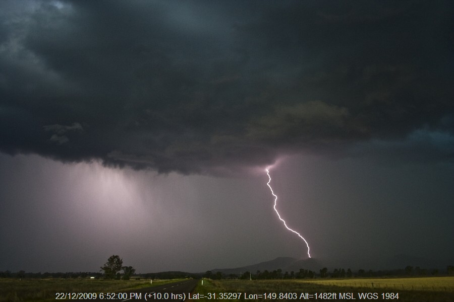 20091222jd87_thunderstorm_base_tambar_springs_nsw