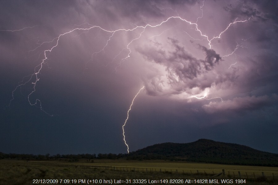 20091222jd94_thunderstorm_base_tambar_springs_nsw