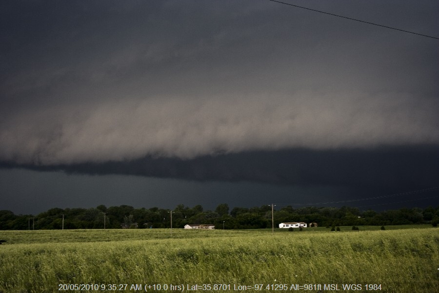20100519jd48_thunderstorm_base_w_of_guthrie_oklahoma_usa