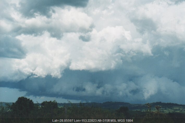 20000105mb12_supercell_thunderstorm_parrots_nest_nsw