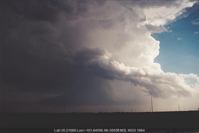 20010529jd09_supercell_thunderstorm_amarillo_texas_usa