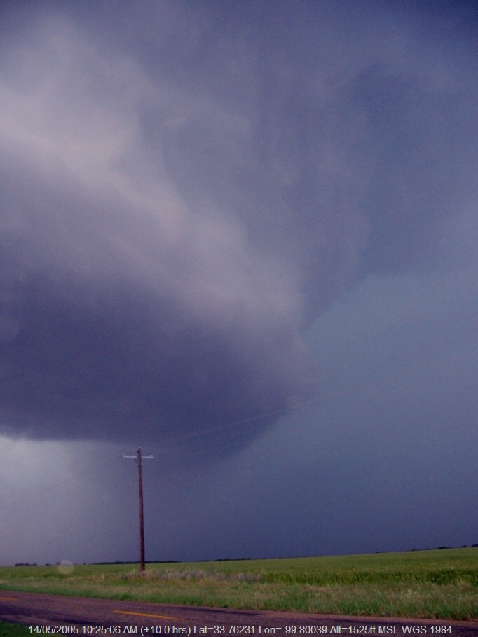 20050513jd17_supercell_thunderstorm_e_of_truscott_texas_usa