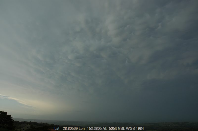 20051225mb16_supercell_thunderstorm_mcleans_ridges_nsw