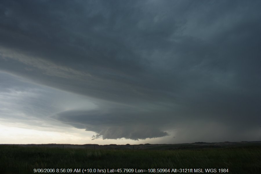 20060608jd55_supercell_thunderstorm_e_of_billings_montana_usa