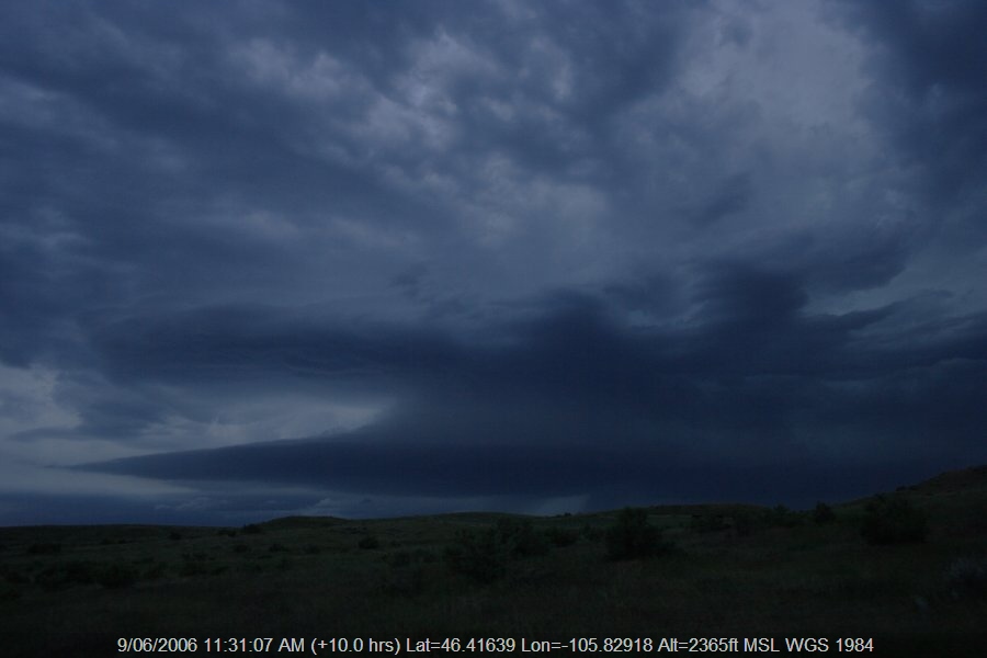20060608jd76_supercell_thunderstorm_sw_of_miles_city_montana_usa