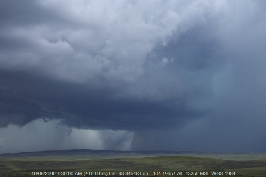 20060609jd46_supercell_thunderstorm_nw_of_newcastle_wyoming_usa