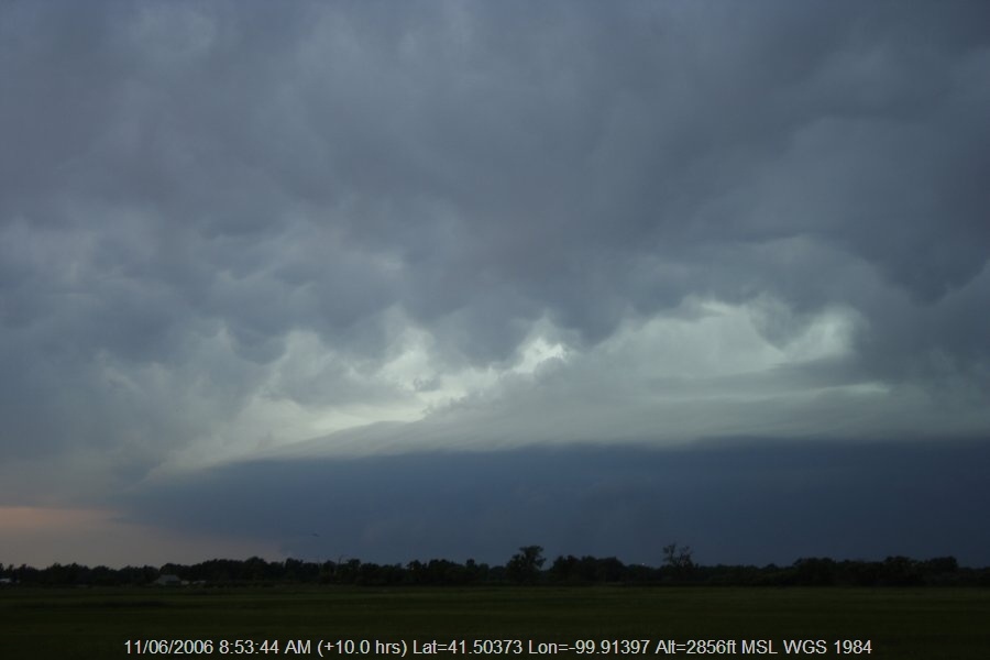 20060610jd85_supercell_thunderstorm_se_of_authur_nebraska_usa