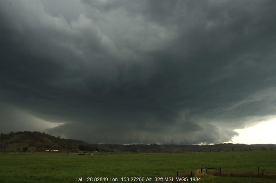 20071009mb14_supercell_thunderstorm_south_lismore_nsw