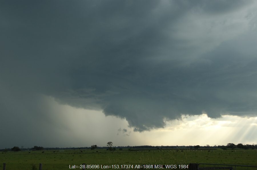 20081210mb32_supercell_thunderstorm_mckees_hill_nsw